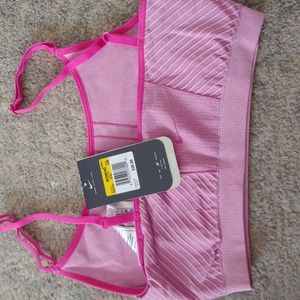 nwt nike sports bra